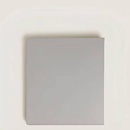 Custodia montblanc digital paper folio in pelle grigia minimalista con cuciture precise sui bordi