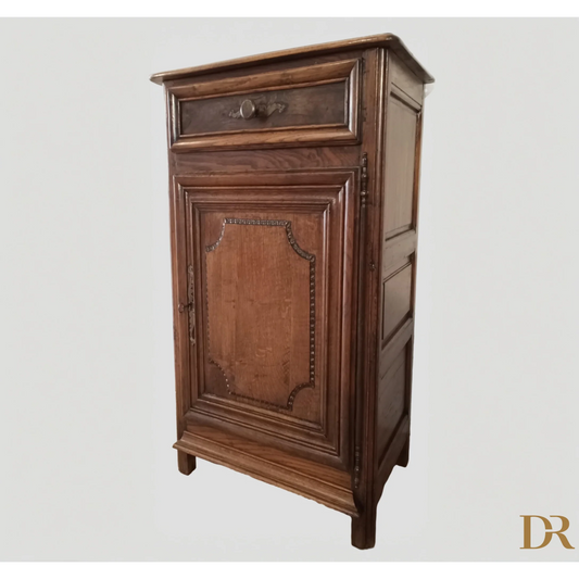 Credenza vintage in legno di rovere con cassetto e pannello intagliato