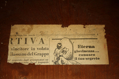 Faded vintage advertisement for tavolo art decò roma realizzato per il ministro bottai nel 1933 con iscrizione