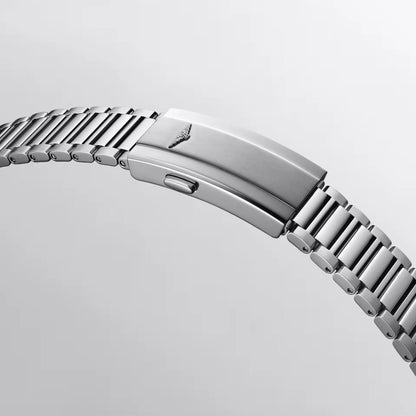 Bracciale in acciaio inossidabile tono argento con maglie lucide intrecciate e logo longines inciso nella fibbia protetto dall ufficio federale svizzero