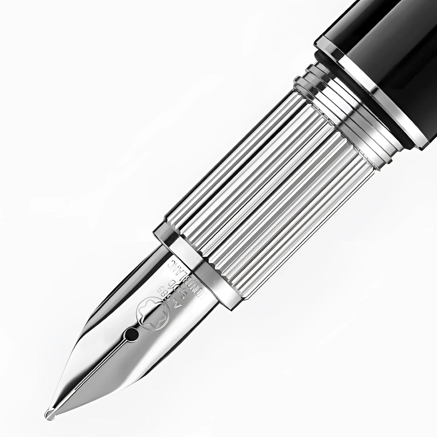 Montblanc stilografica starwalker in pregiata resina nera con corpo metallico argentato scanalato punta m
