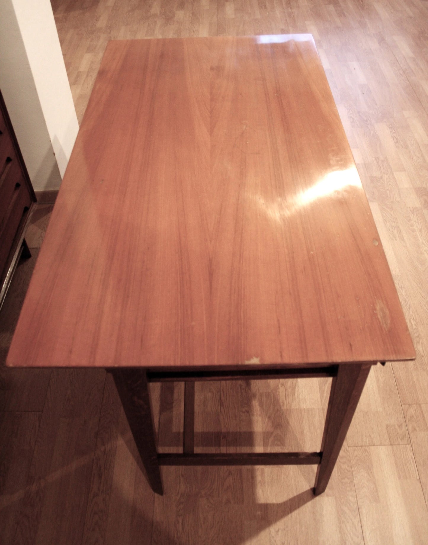 Scrivania Palutari design 1950 vintage in legno semplice con piano rettangolare e gambe dritte per scrittoio edmondo palutari