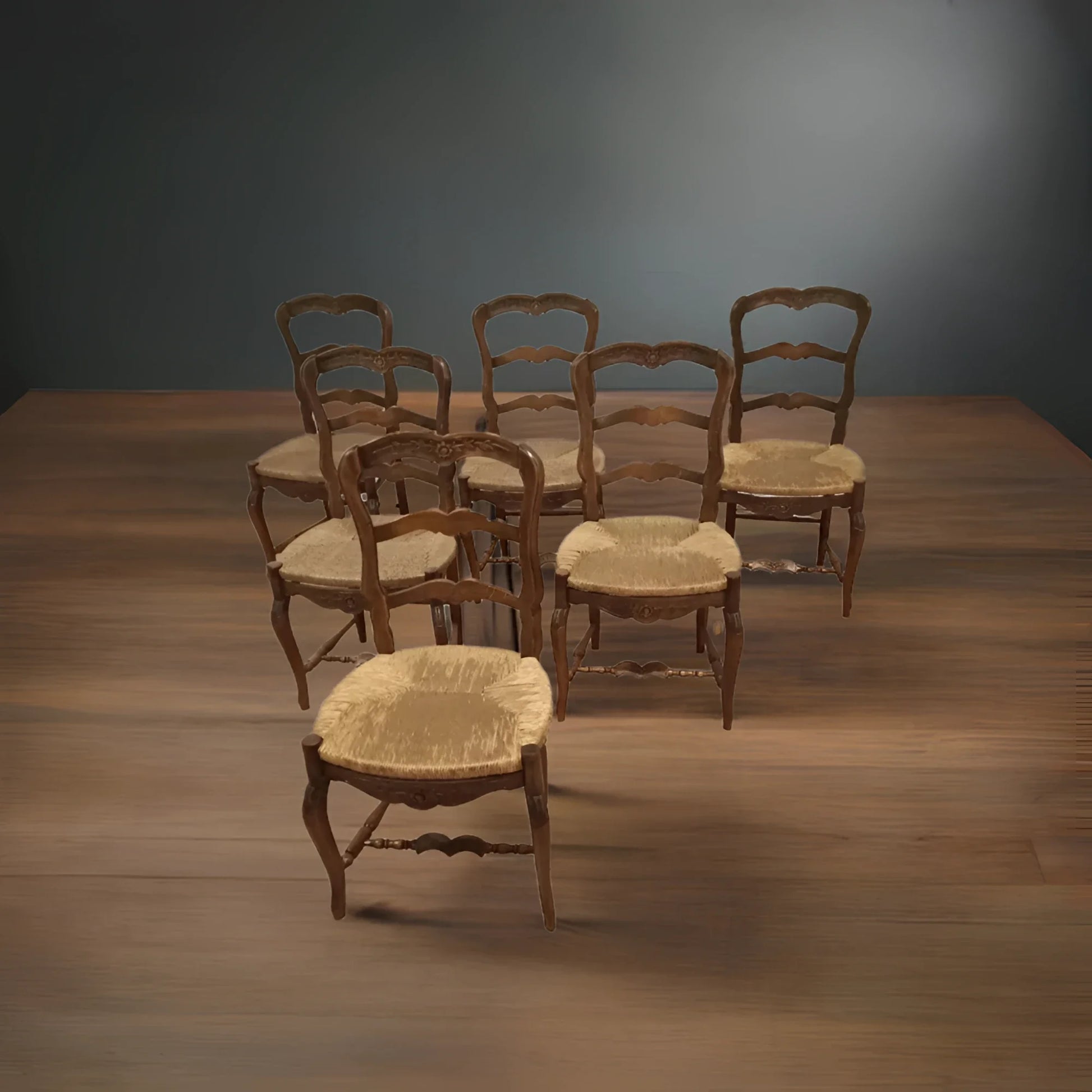 Set di sette sedie provenzali rustiche in rovere massello ottocento con sedili intrecciati restaurate in ottime condizioni
